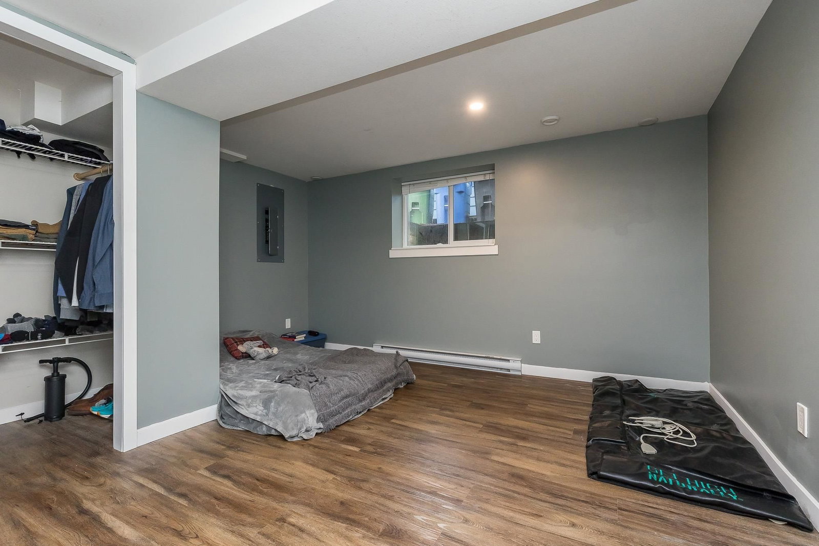 Listing Image 22