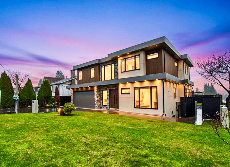 6708 Winch Street, Burnaby, V5B 4K2 | Image 2