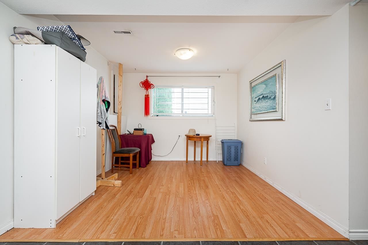 Listing Image 25