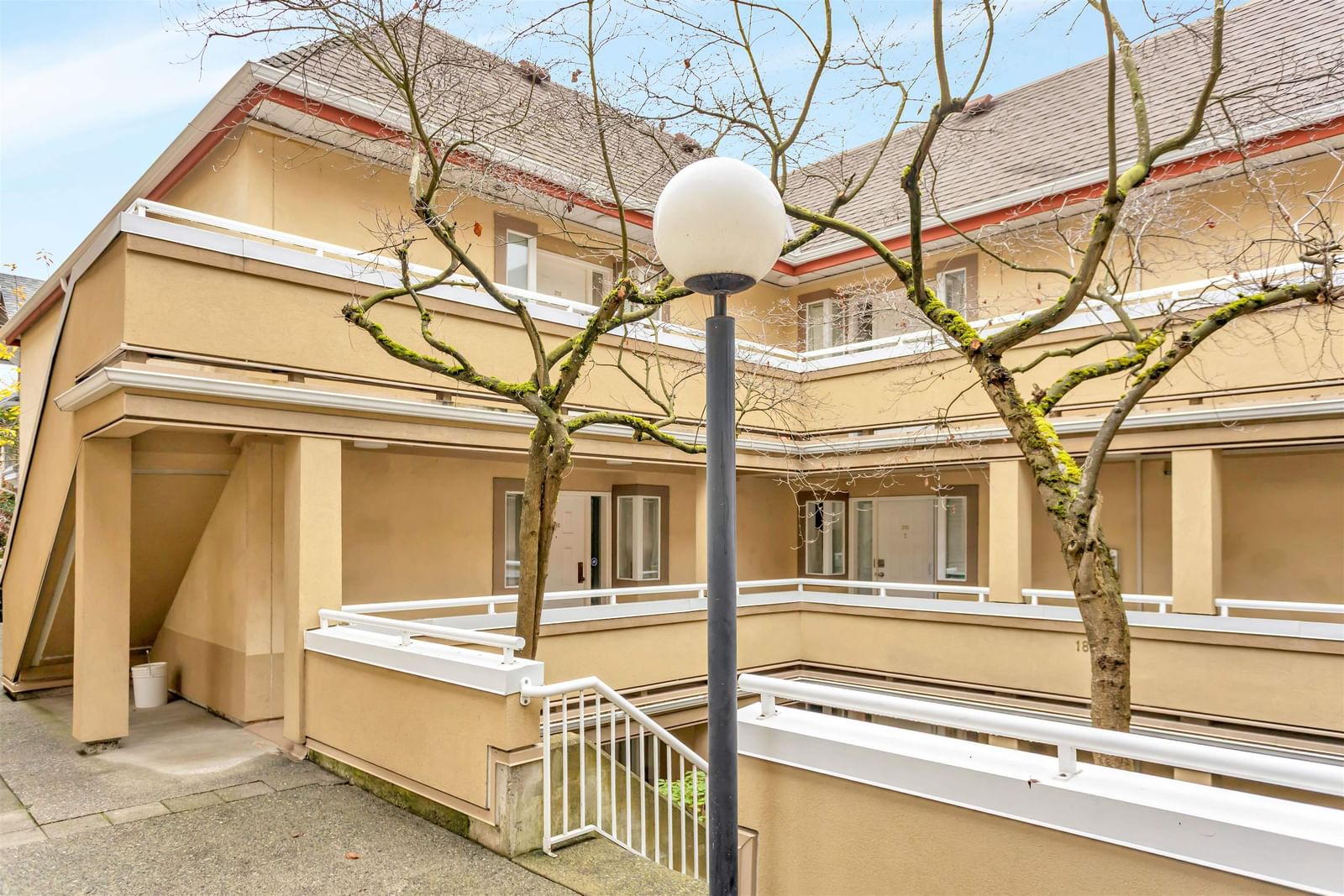 Listing Image 20
