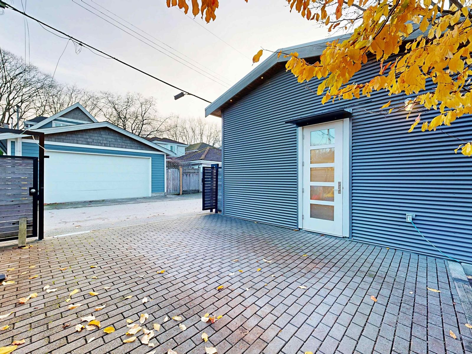 Listing Image 16