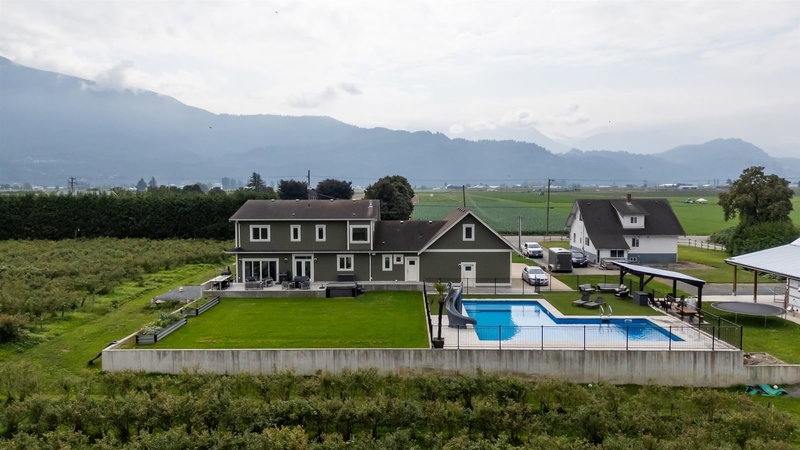 49111 Chilliwack Central Road, Chilliwack, V2P 6H3 | Image 3