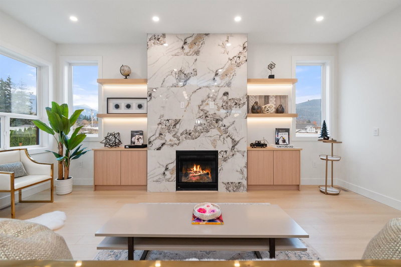 7 - 45141 Watson Road, Chilliwack, V2R 2G4 | Image 2