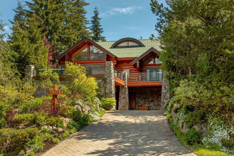 6361 Fairway Drive, Whistler, V8E 0C9 | Image 2