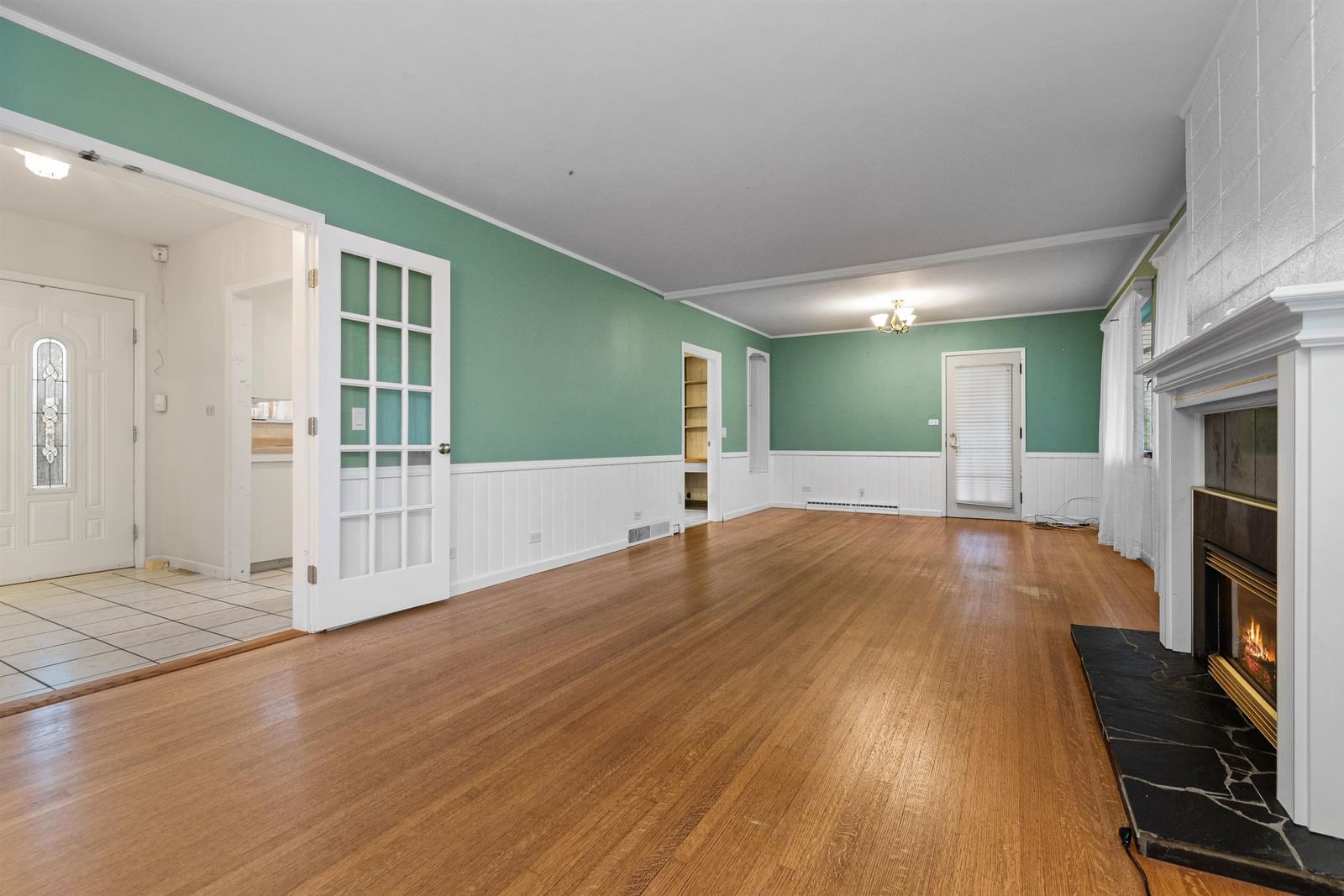 Listing Image 12