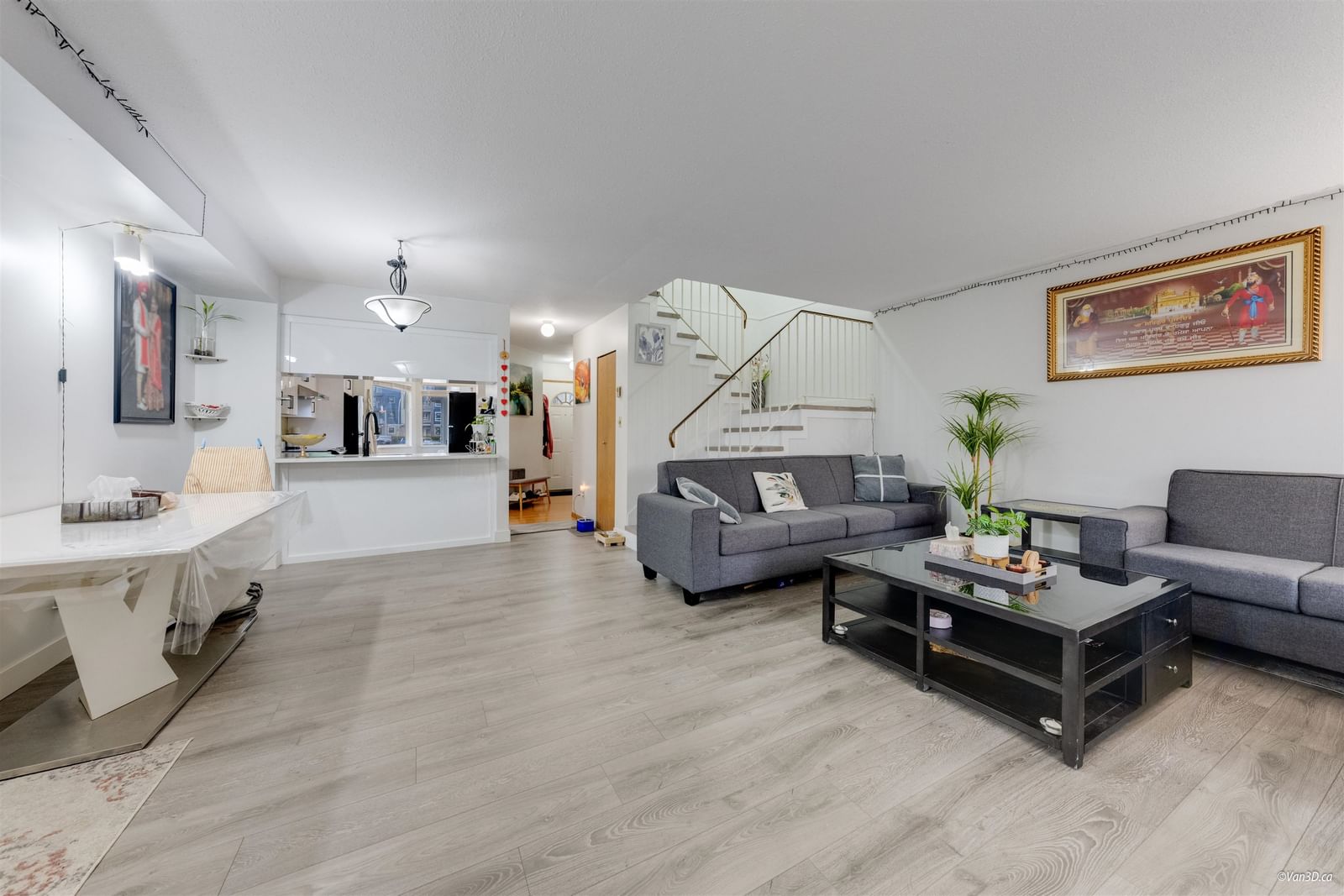 Listing Image 16