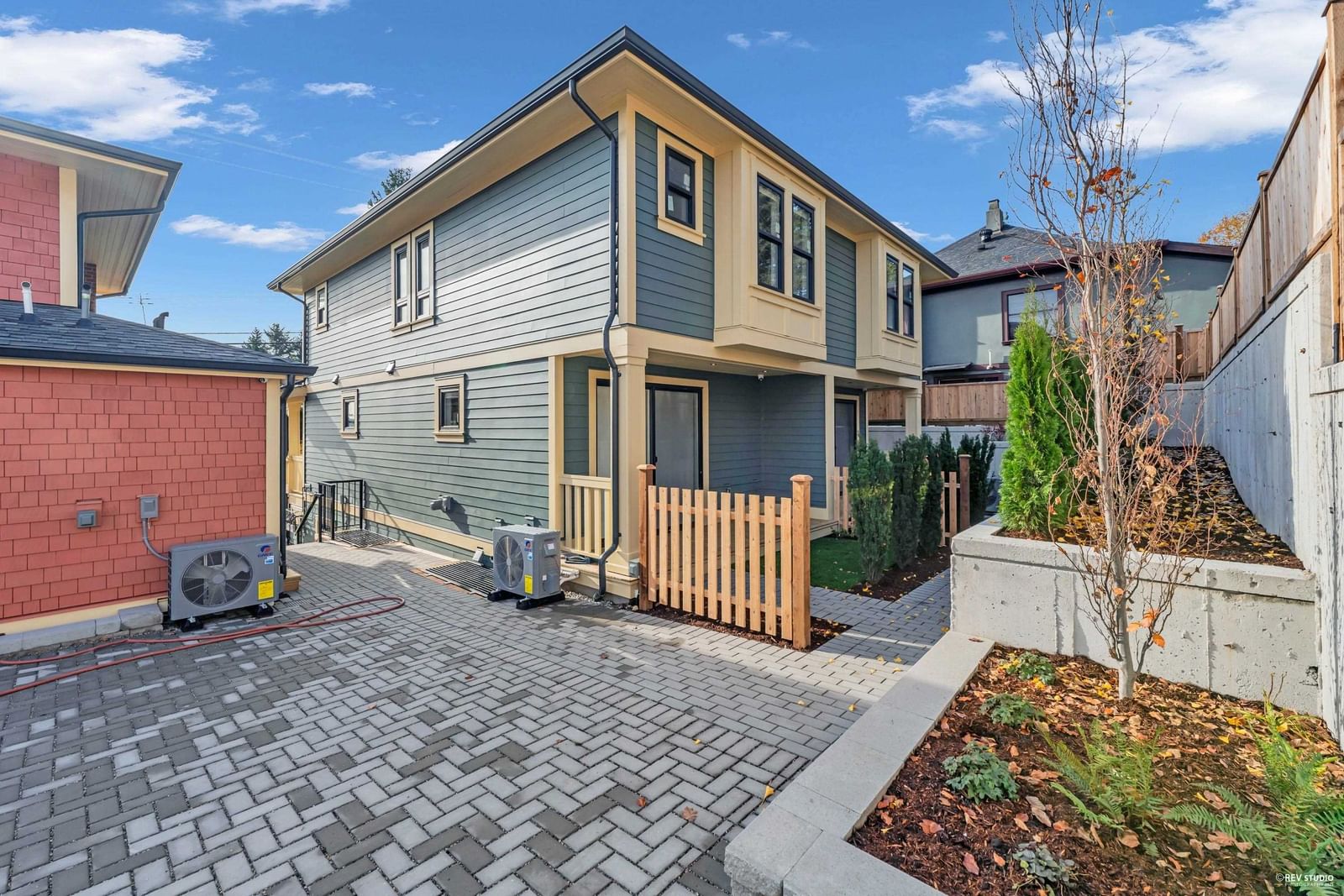 Listing Image 15