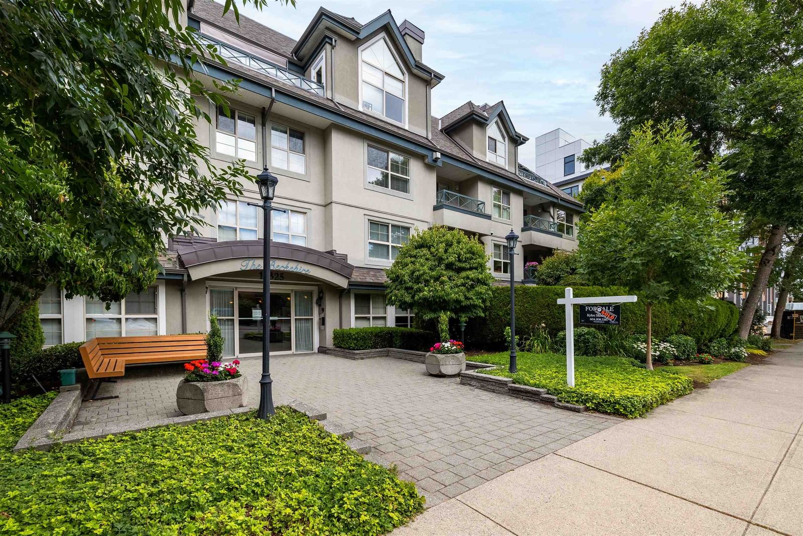 Listing Image 19