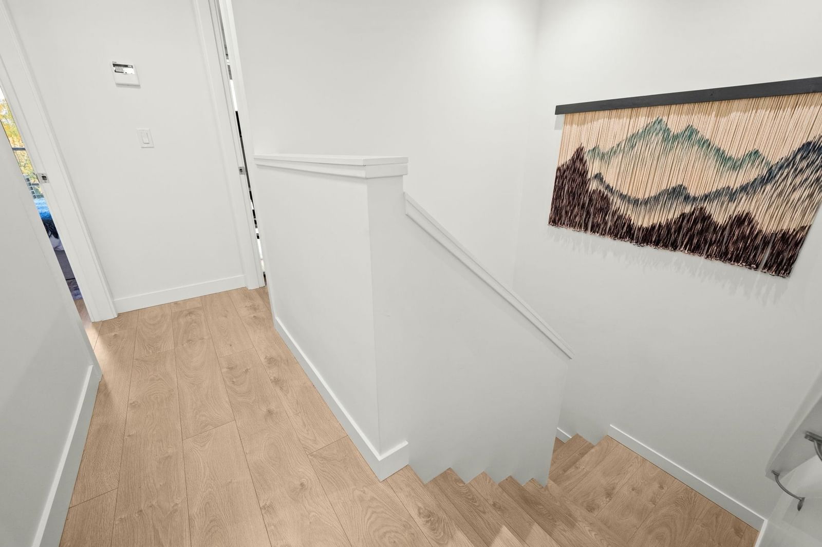 Listing Image 27