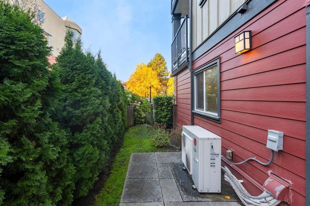 Listing Image 18