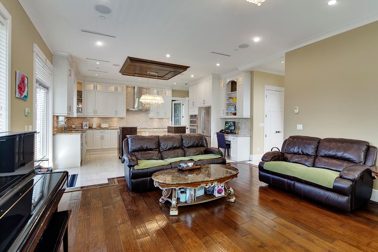 Listing Image 13