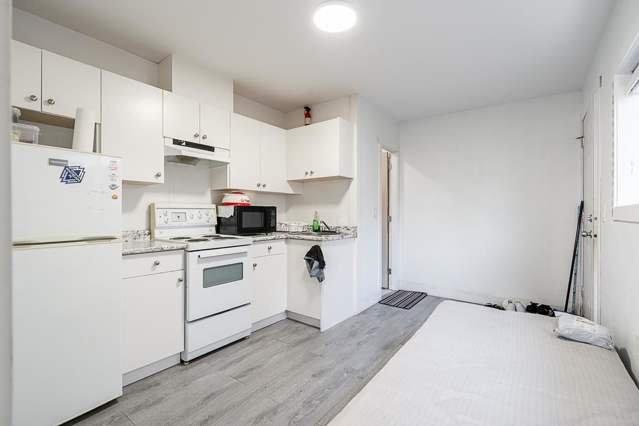 Listing Image 16