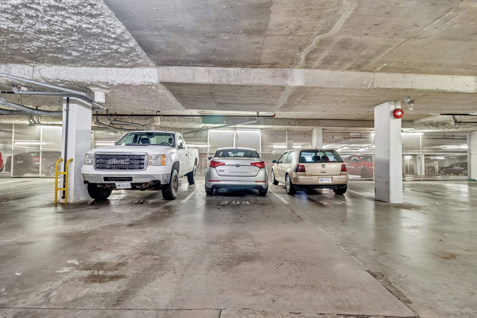 Listing Image 17