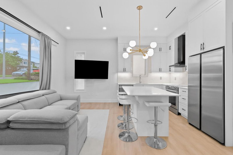 5499 Manor Street, Burnaby, V5G 1B6 | Image 2