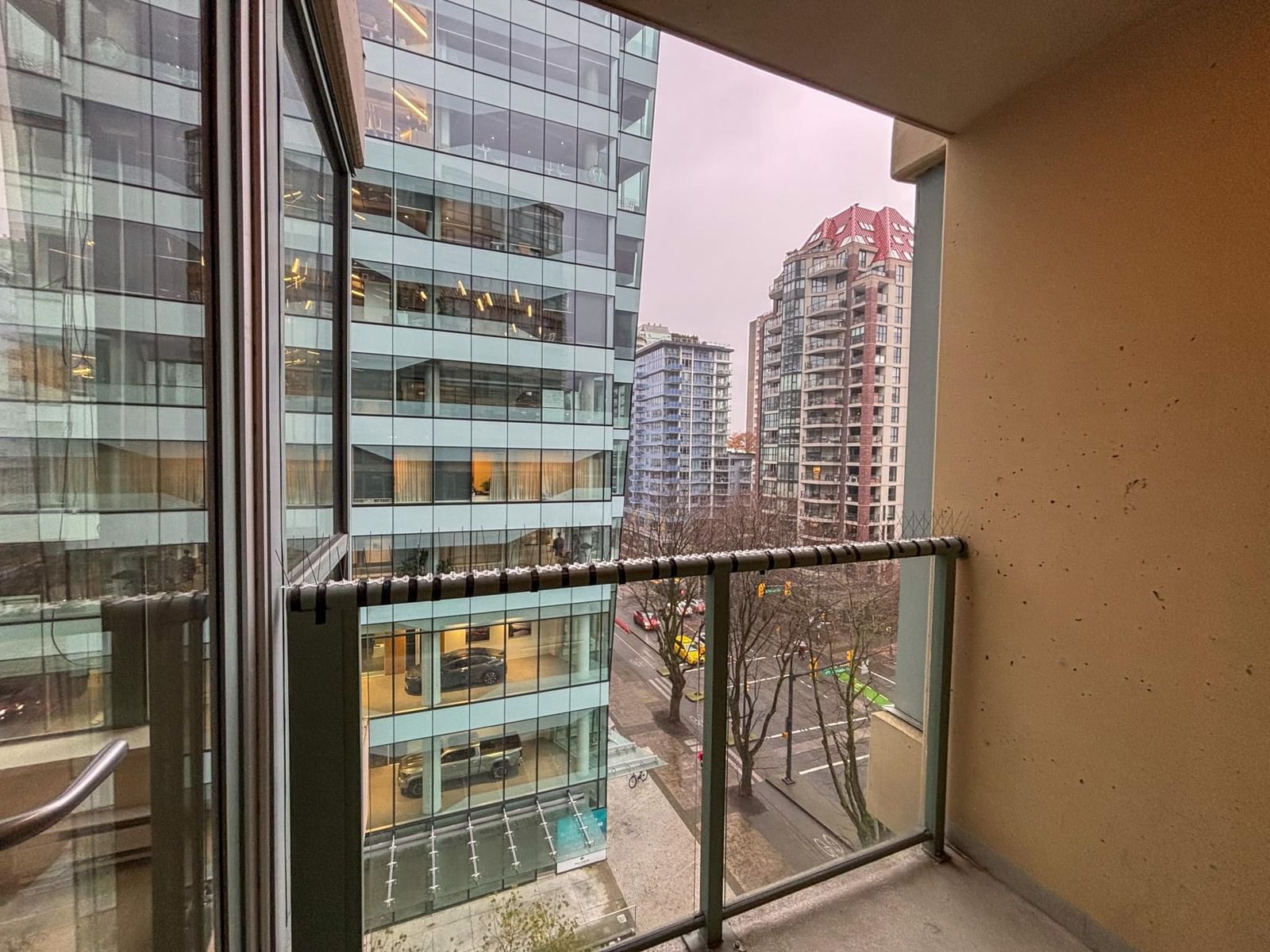 Listing Image 17