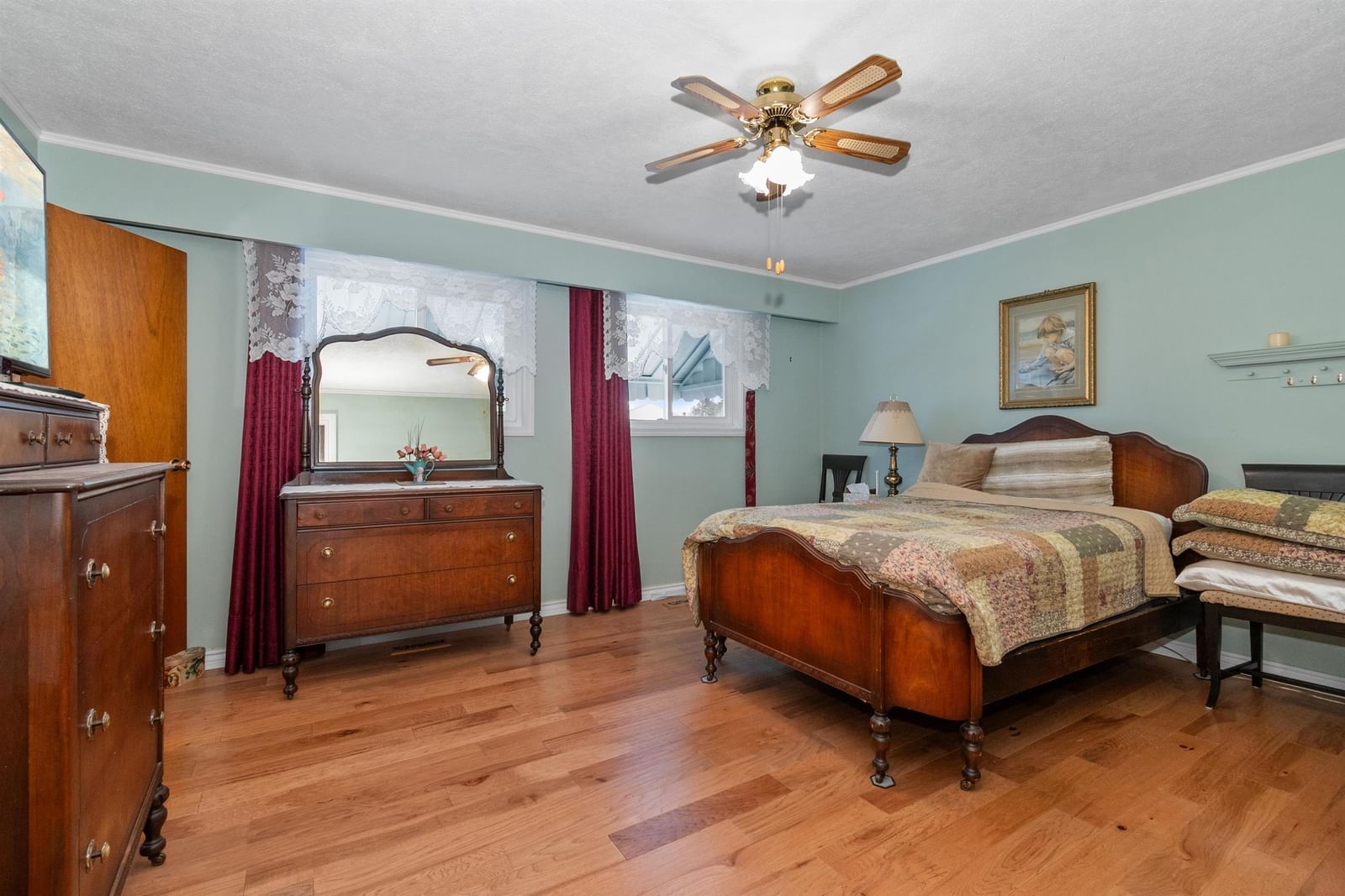 Listing Image 15