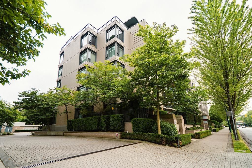 Listing Image 21