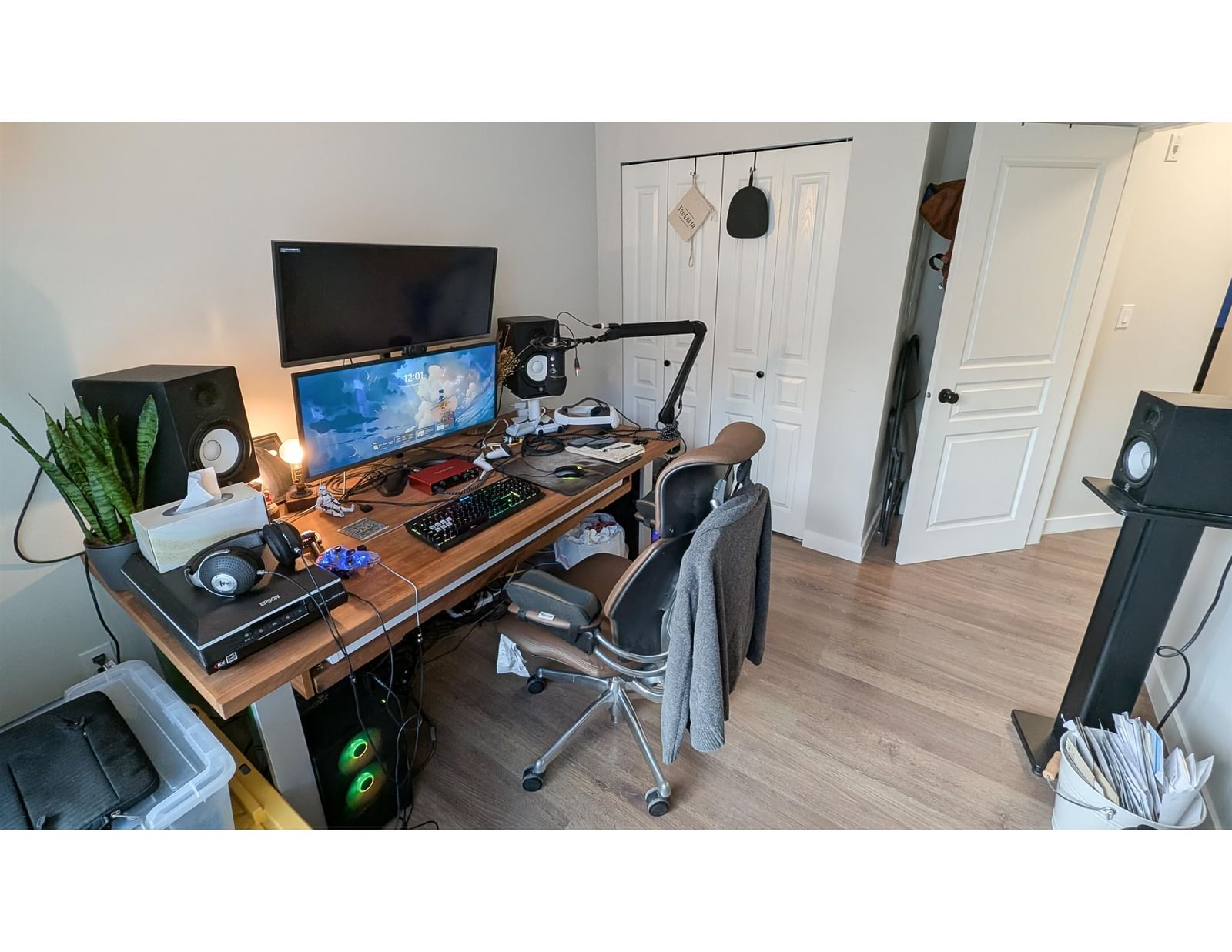 Listing Image 21