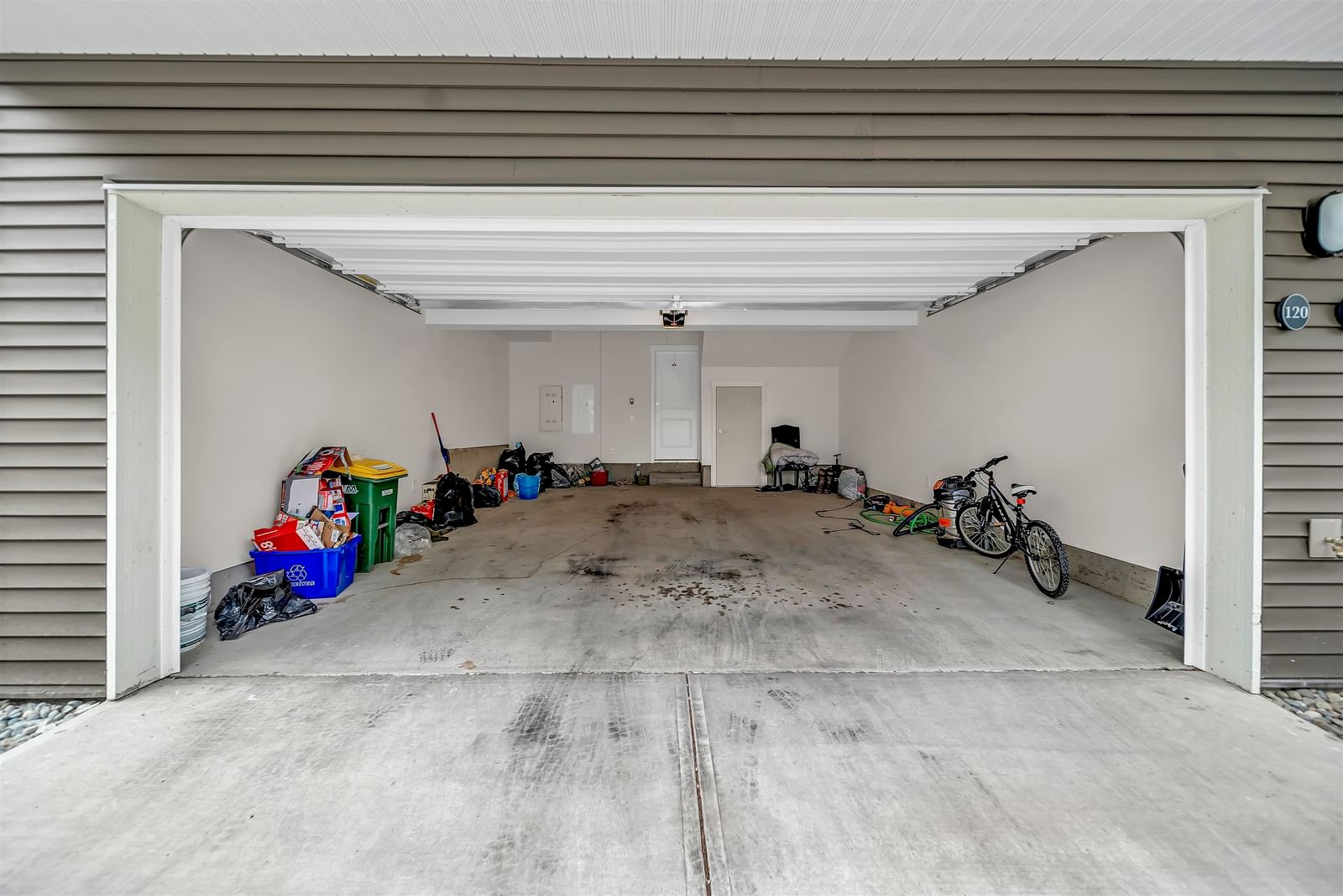 Listing Image 24
