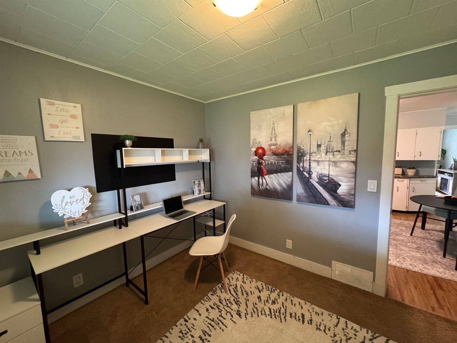 Listing Image 11
