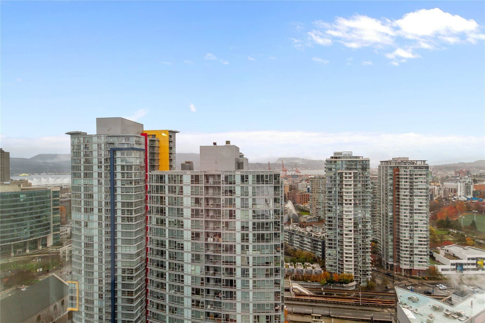 Listing Image 11