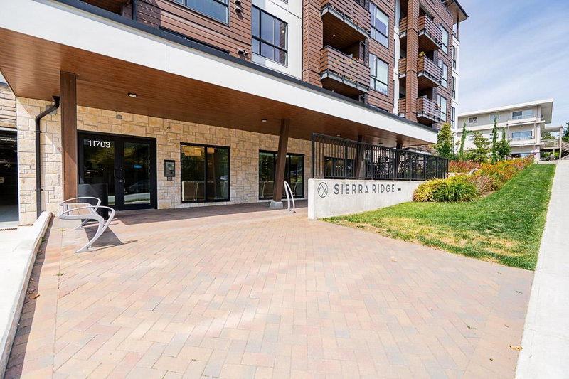 405 - 11703 Fraser Street, Maple Ridge, V2X 9A7 | Image 2