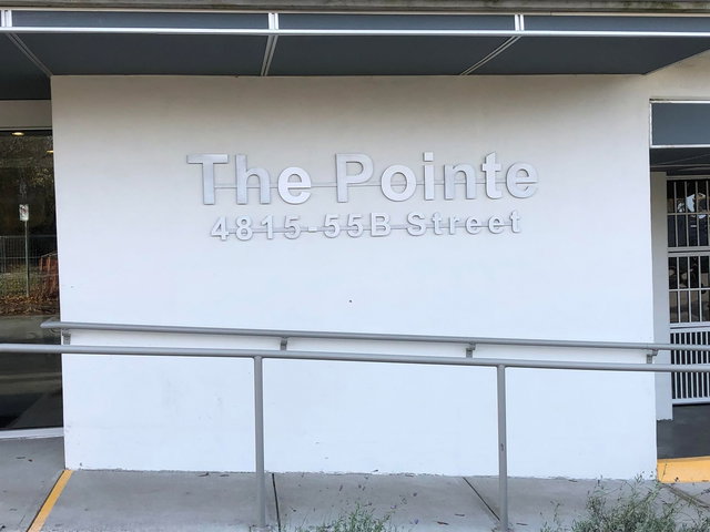 302 - 4815 55b Street