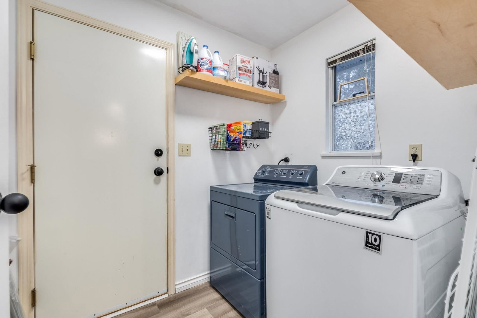 Listing Image 13