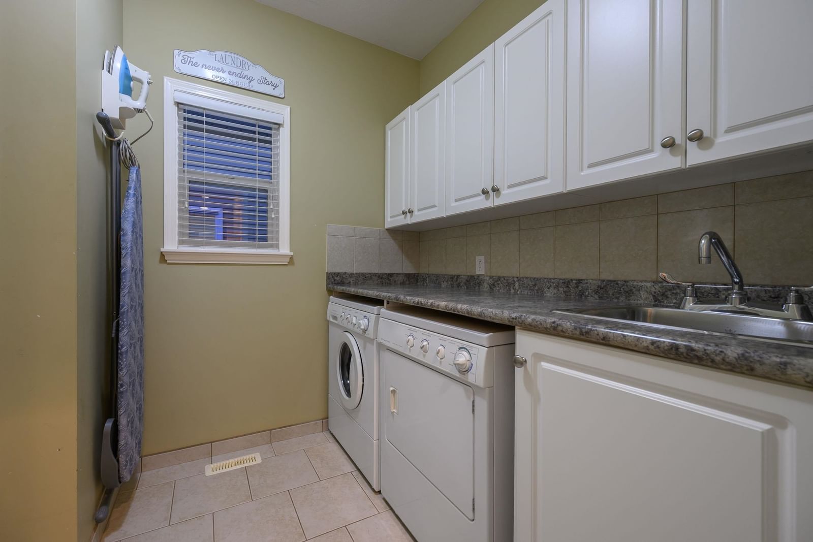 Listing Image 12