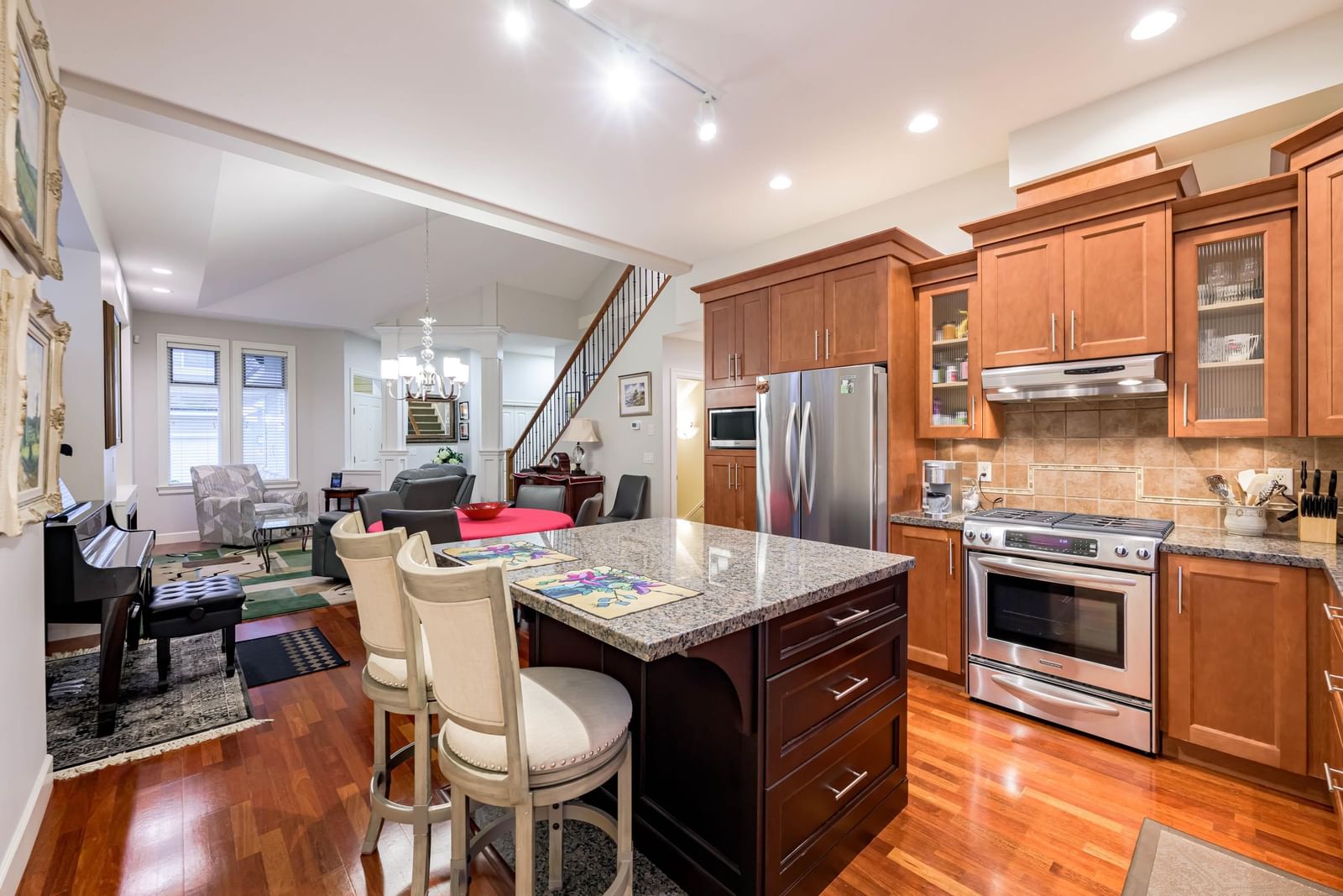 Listing Image 10