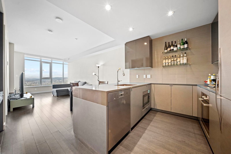 3808 - 4508 Hazel Street, Burnaby, V5H 0E4 | Image 2