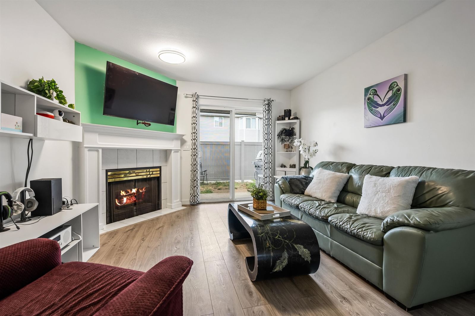 Listing Image 10