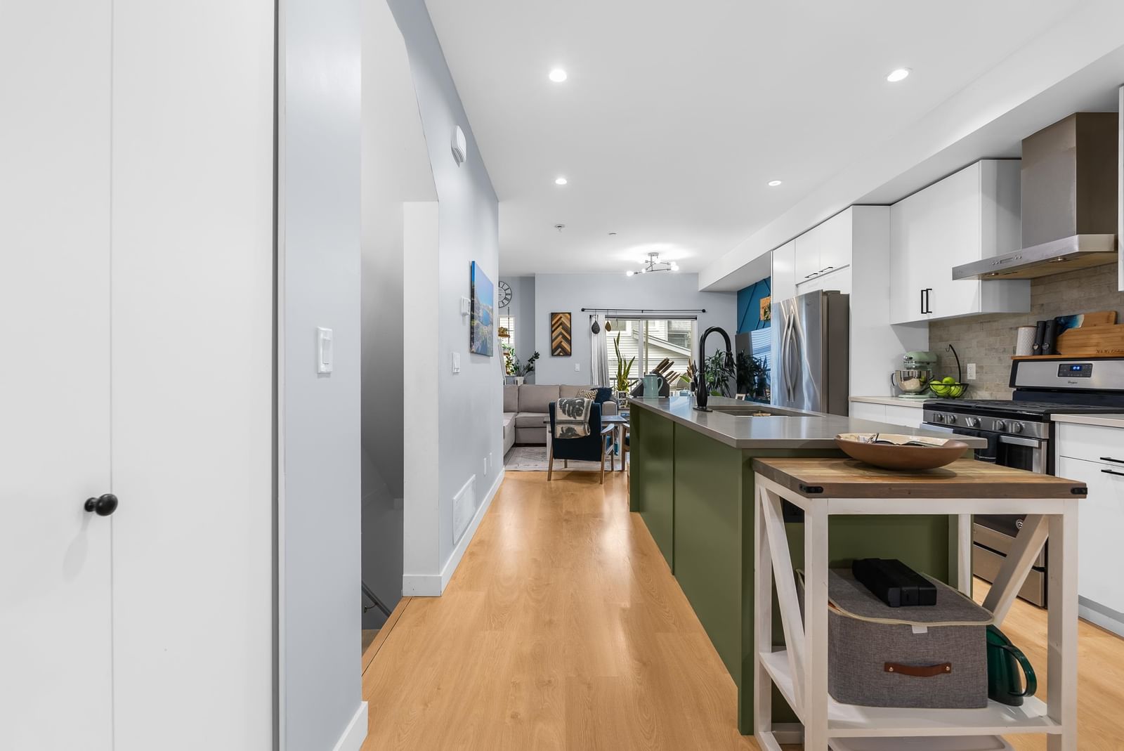 Listing Image 13