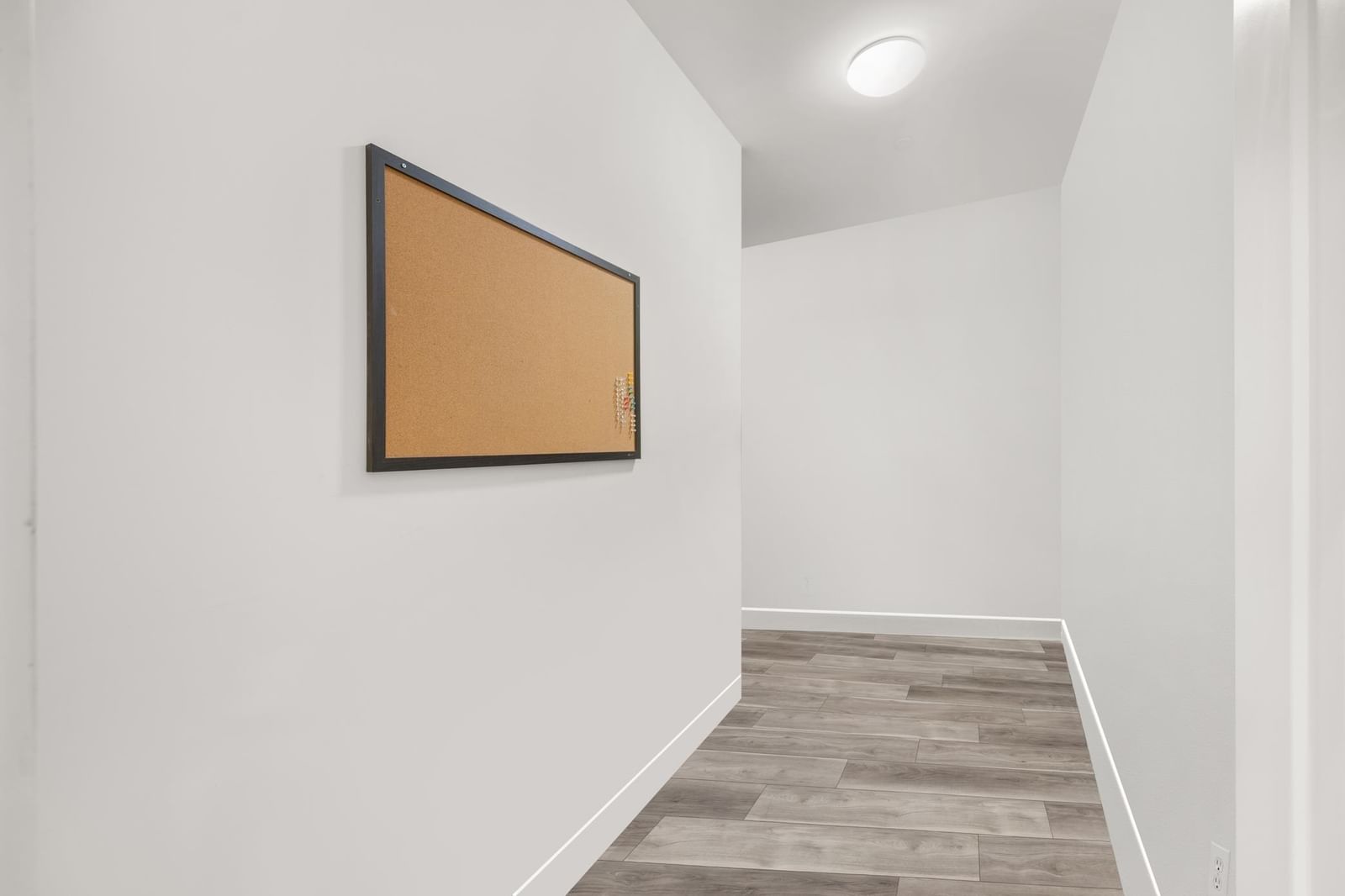 Listing Image 26