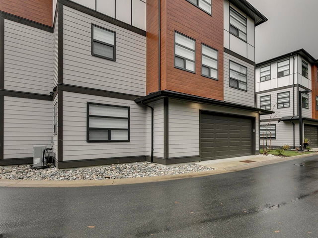 27 - 32970 Tunbridge Avenue