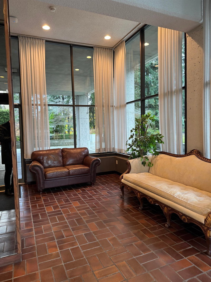 1401 - 3755 Bartlett Court, Burnaby, V3J 7G7 | Image 2