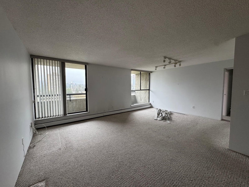 1401 - 3755 Bartlett Court, Burnaby, V3J 7G7 | Image 3