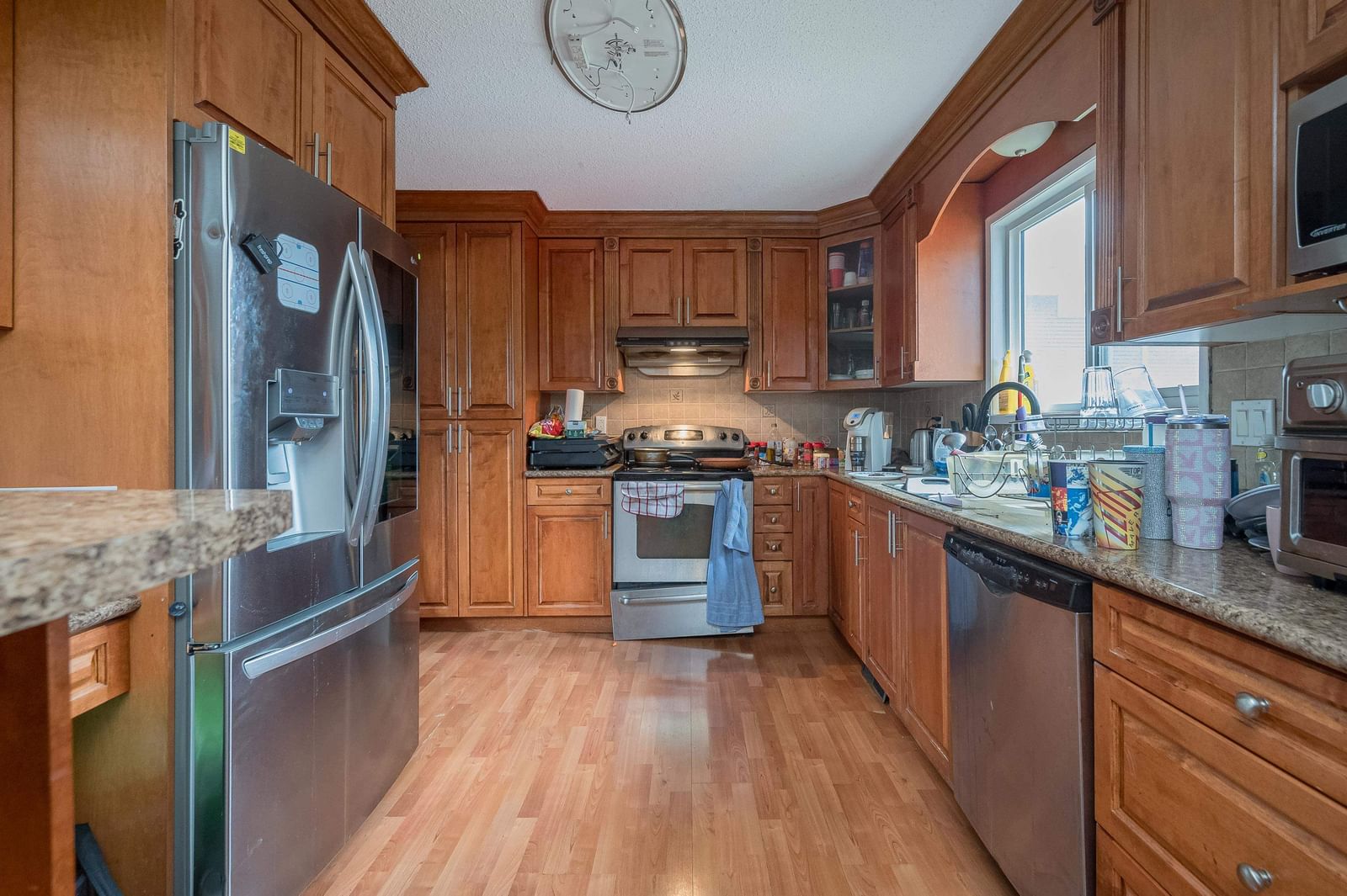 Listing Image 12
