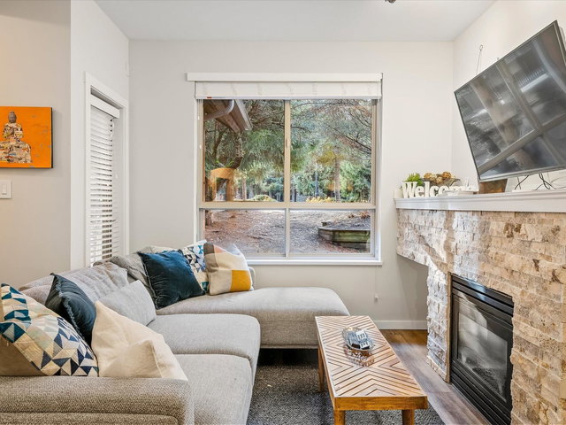 7 - 4385 Northlands Boulevard