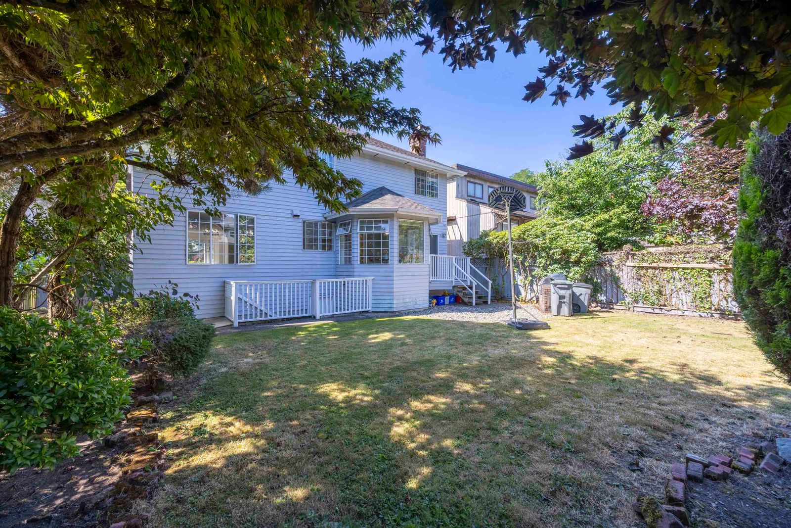 Listing Image 6