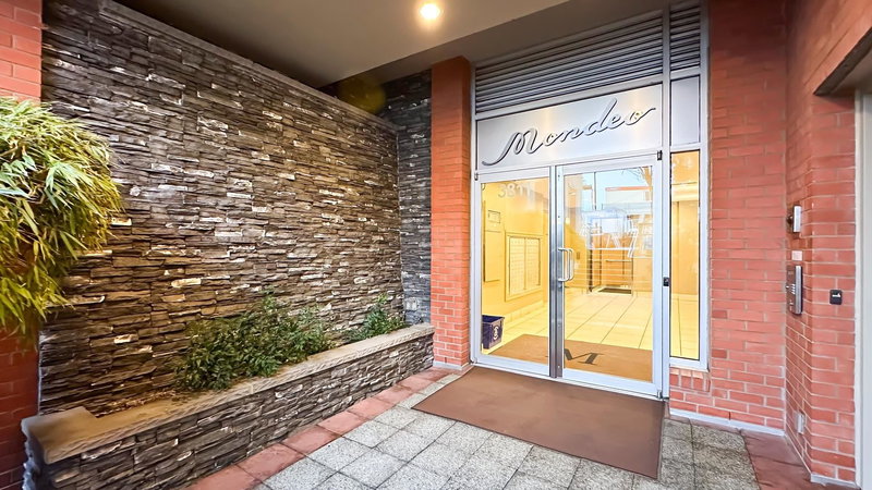 403 - 3811 Hastings Street, Burnaby, V5C 6V2 | Image 3