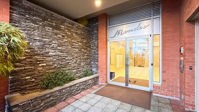 403 - 3811 Hastings Street