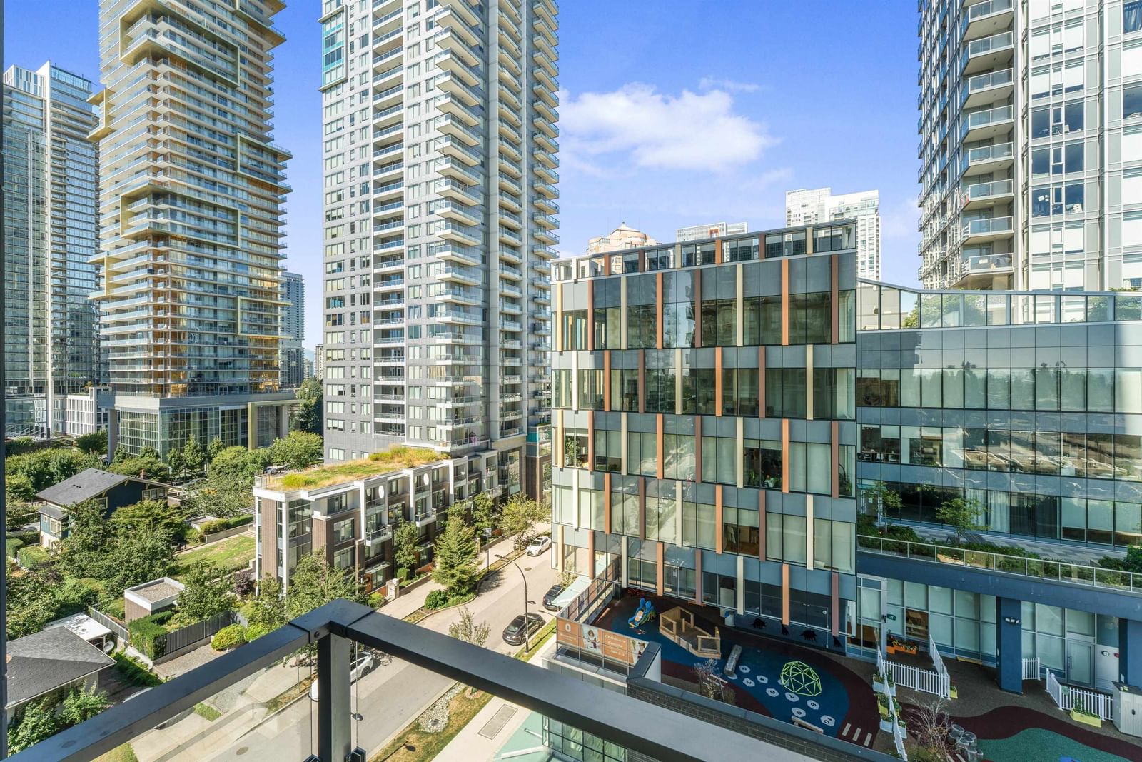 Listing Image 10