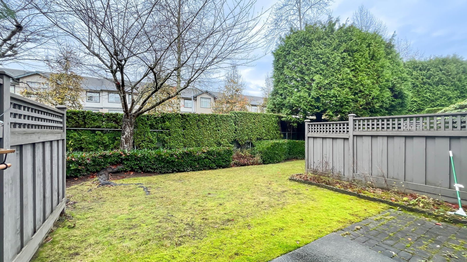 Listing Image 28