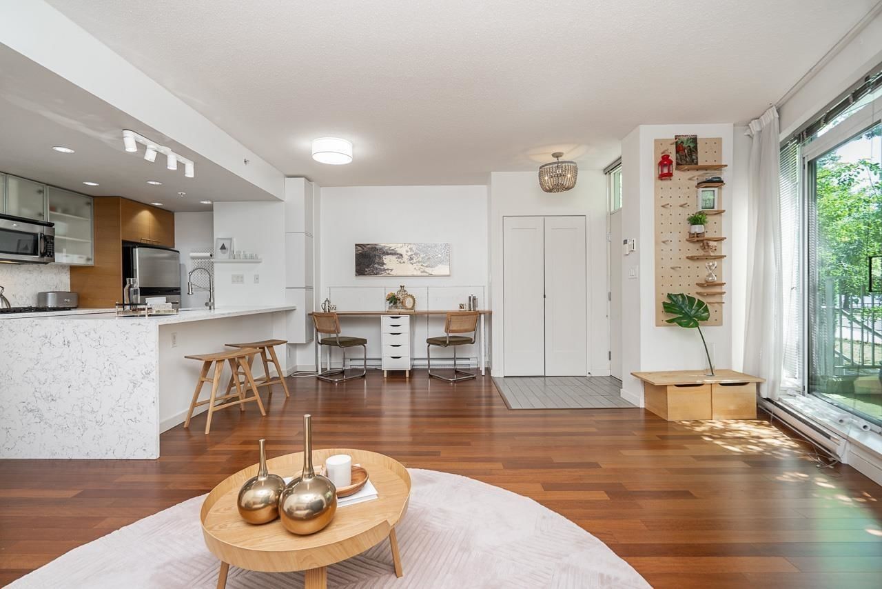 Listing Image 11