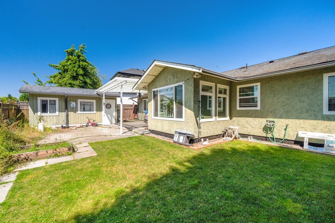 Listing Image 11