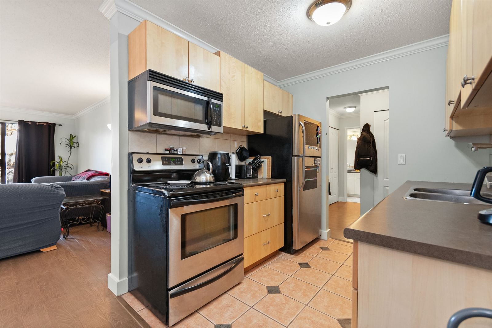 Listing Image 17