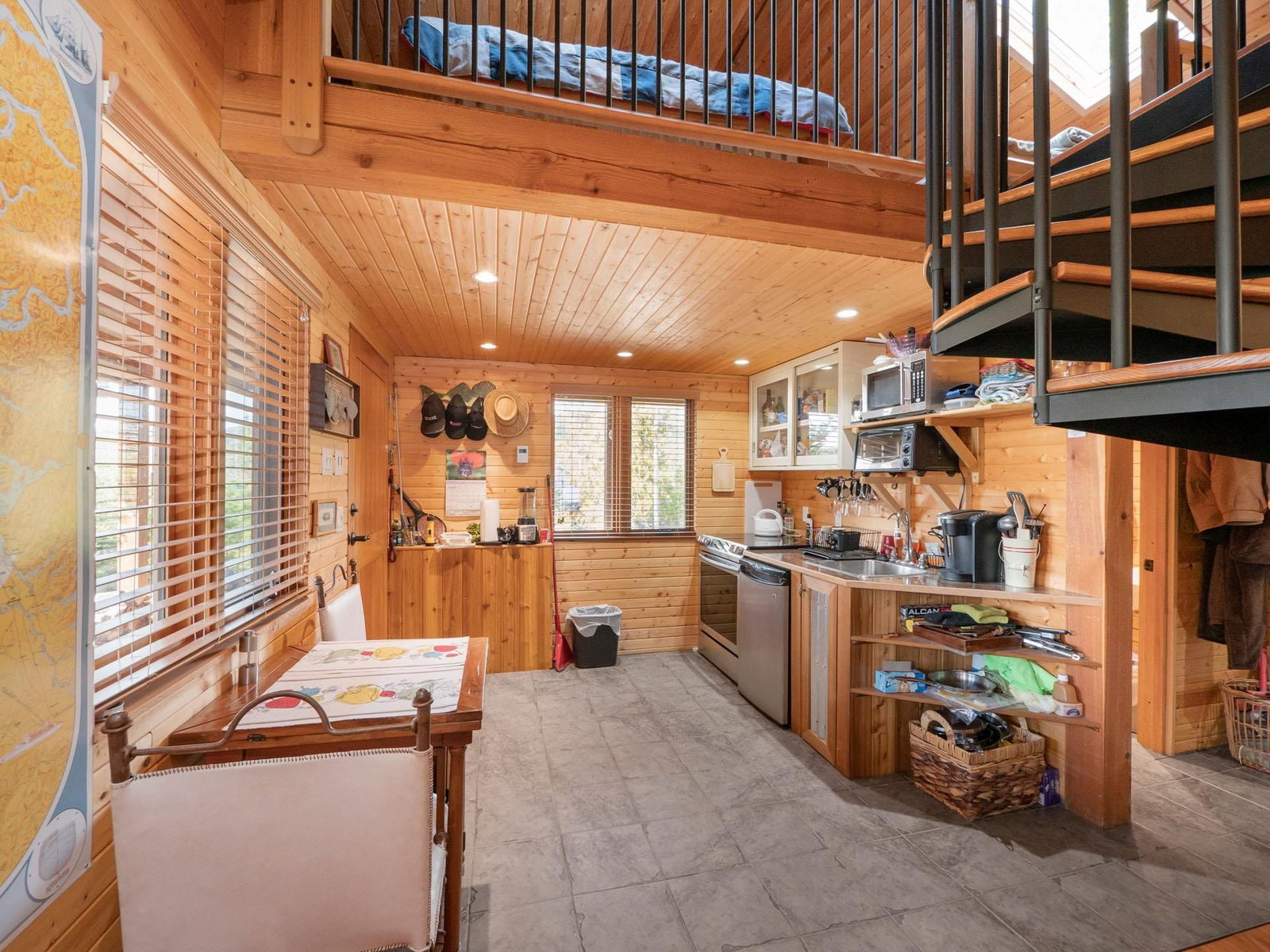Listing Image 9
