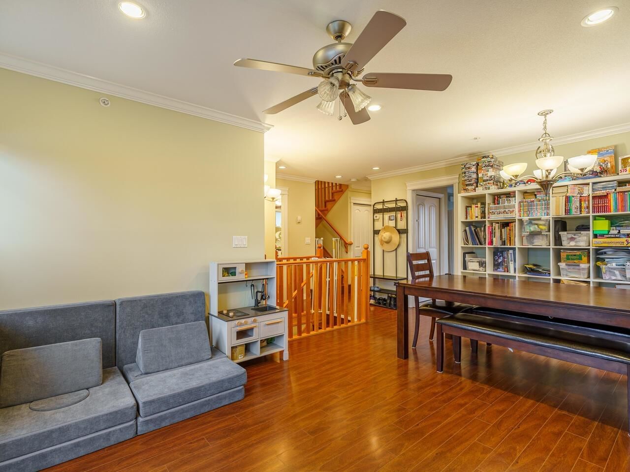 Listing Image 9