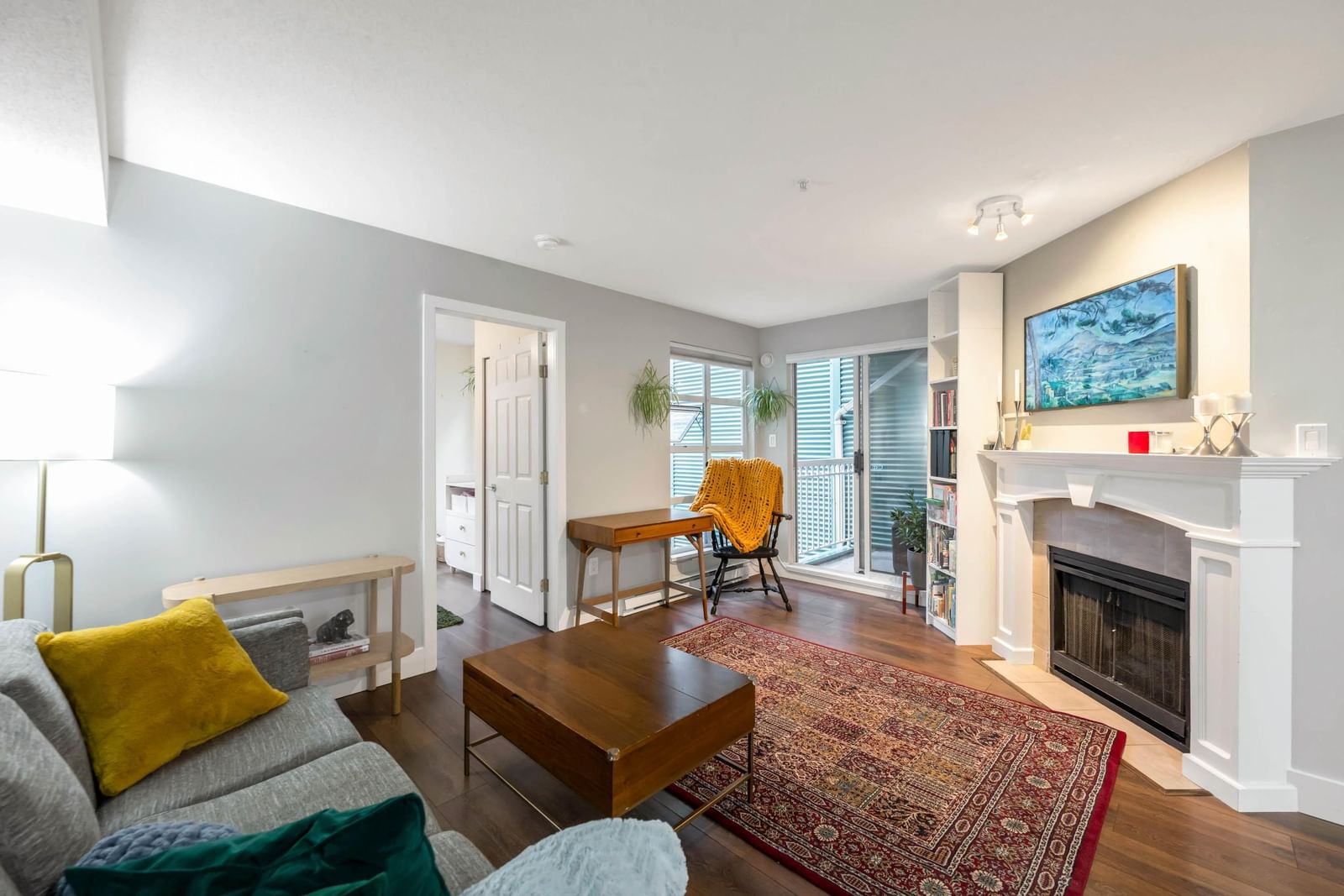Listing Image 3
